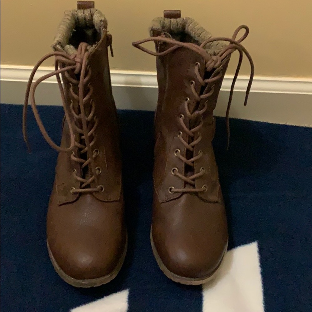 Girls Boots